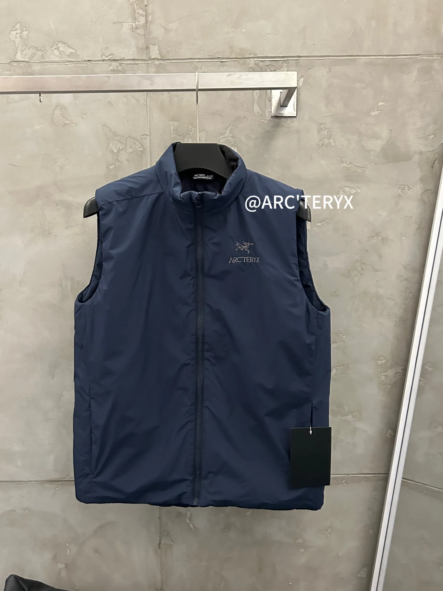 ATOM ARC'TERYX /Black : Black， ， ， ， Sizes: m-3xl